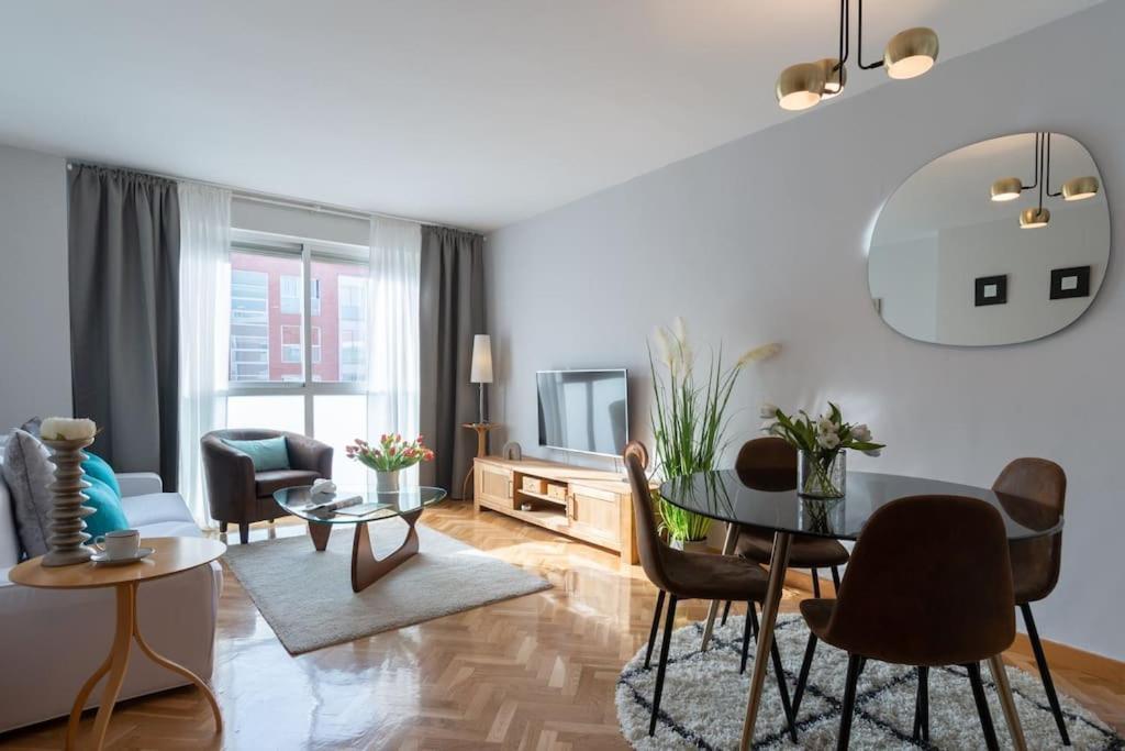 Apartmán Vivienda Con Zona De Trabajo, Piscina Y Parking Madrid Exteriér fotografie