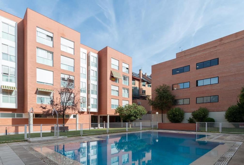 Apartmán Vivienda Con Zona De Trabajo, Piscina Y Parking Madrid Exteriér fotografie